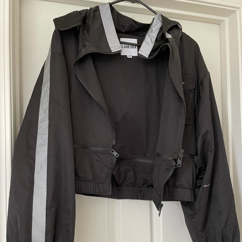 I.AM.GIA Crop Windbreaker